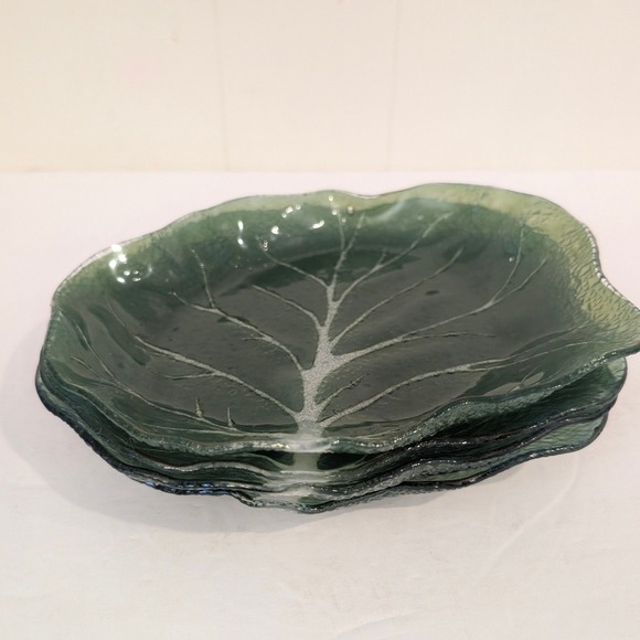 Set of 4 Vintage Green Glass Cabbage Leaf Shaped Serving Dishes Appetizer Plates - Picture 8 of 16